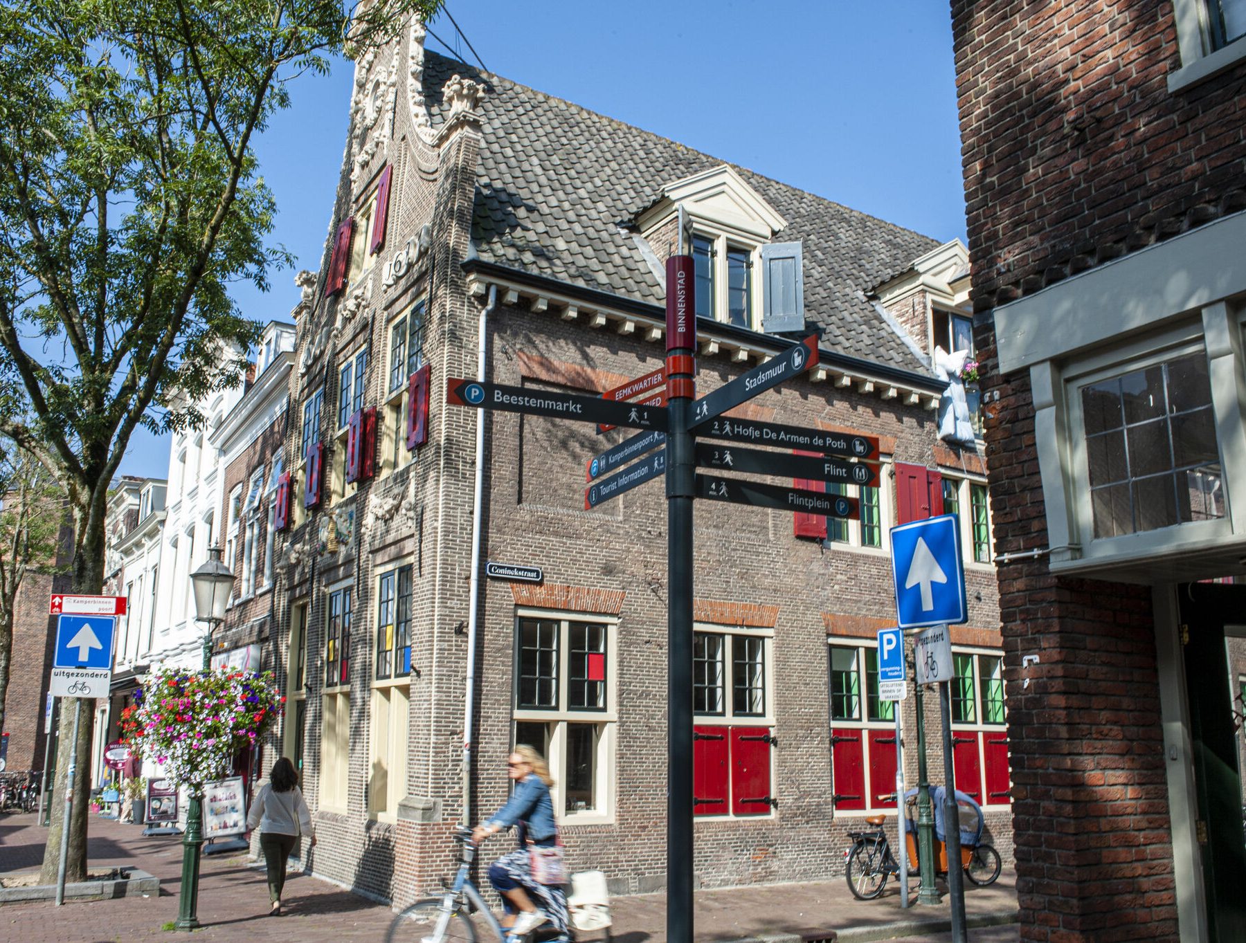 Amersfoort City Wayfinding - Connecting people with spaces and places
